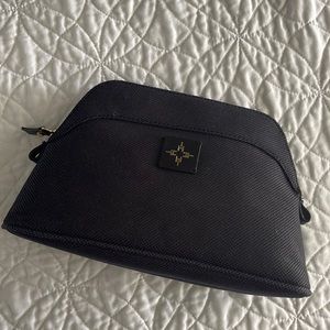BRAND NEW - LINED INDIA HICKS NAVY MAKEUP BAG
